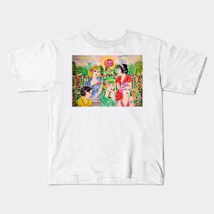 Women in the garden Kids T-Shirt